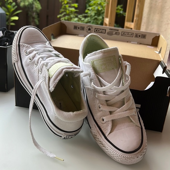 Converse ALL STAR white and black. Size 6. In excellent conditions - Picture 3 of 9